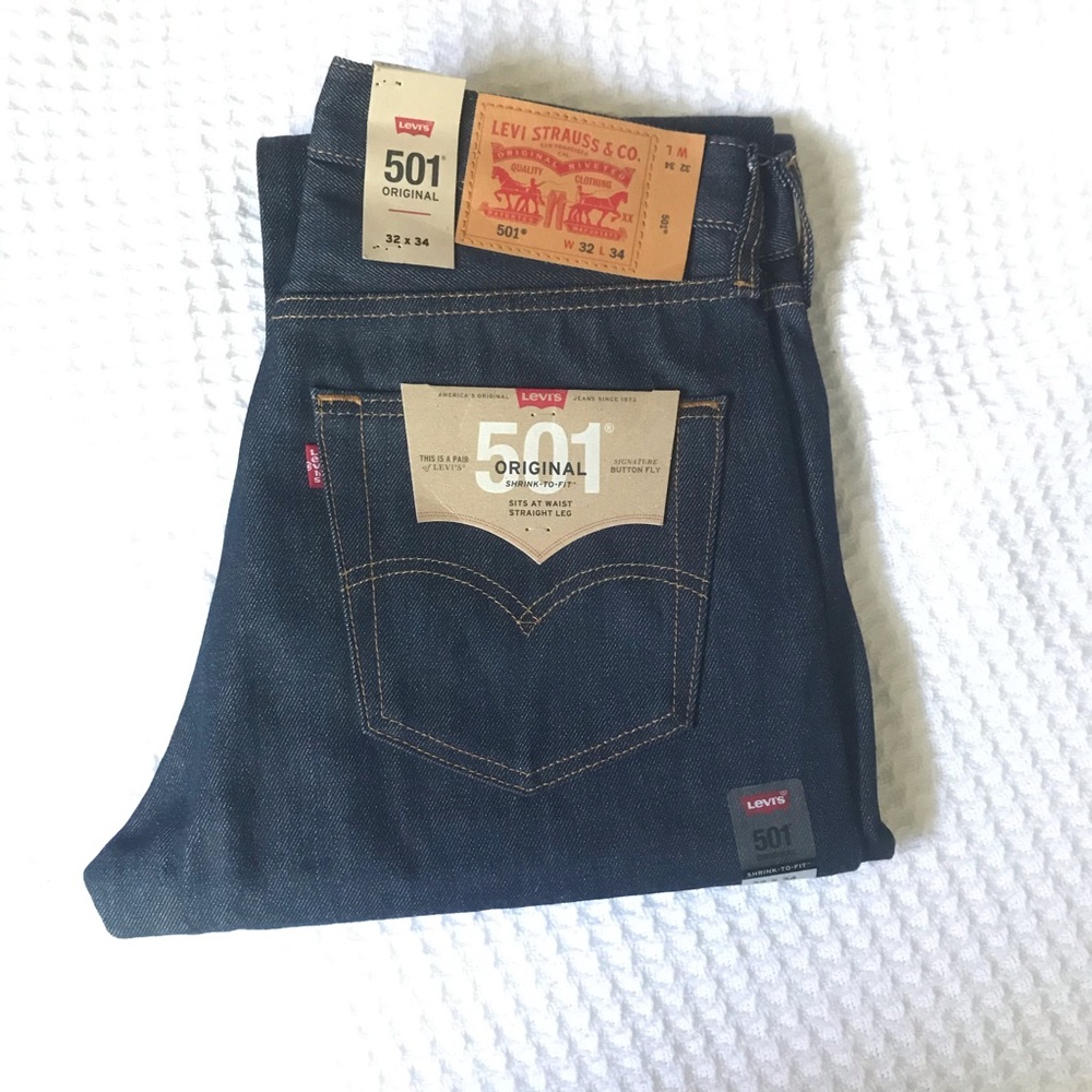 Brand new never worn Levi’s 501 STF